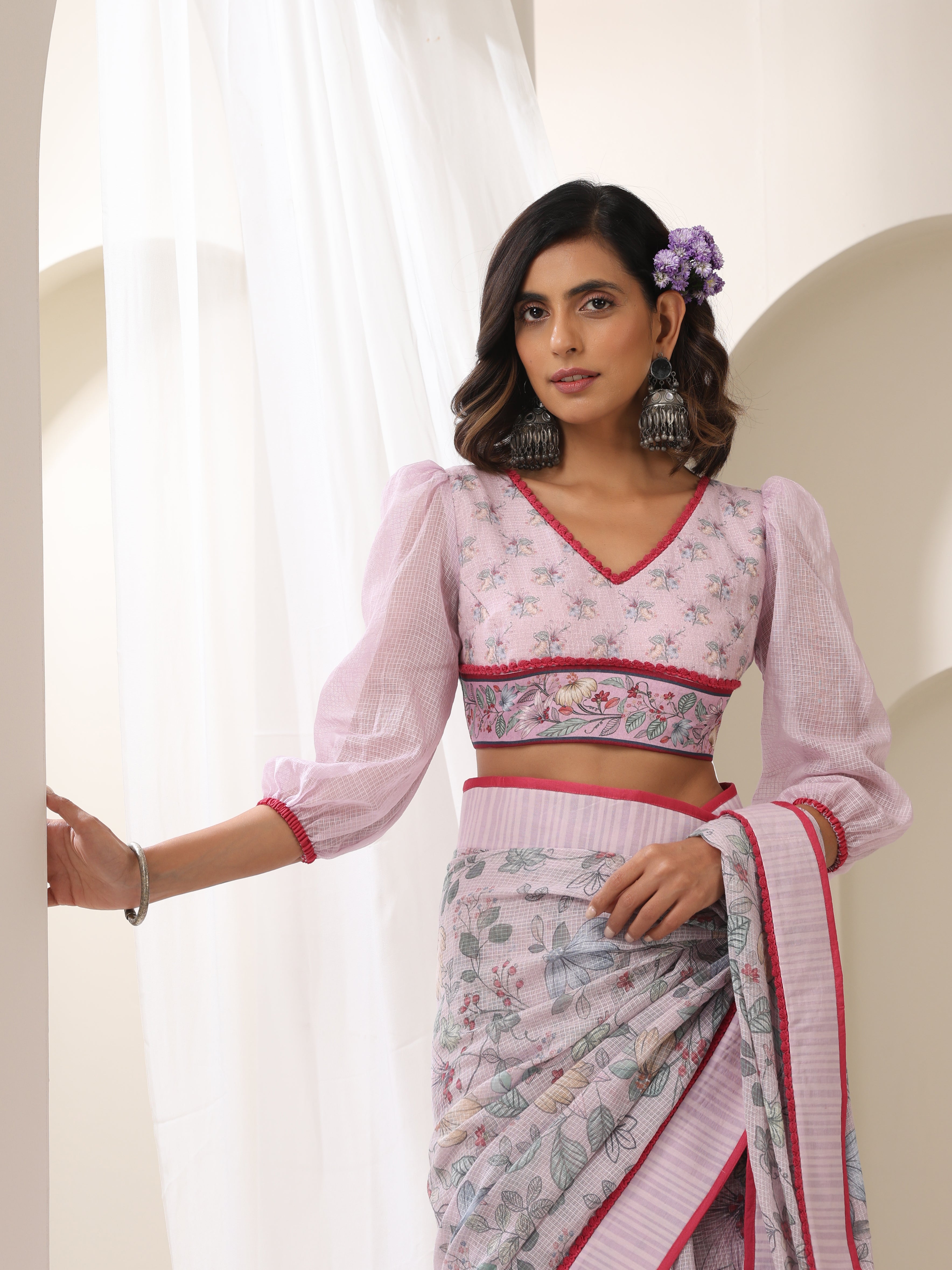 GULISTAN PALLU SAREE WITH PUFF SLEEVE BLOUSE