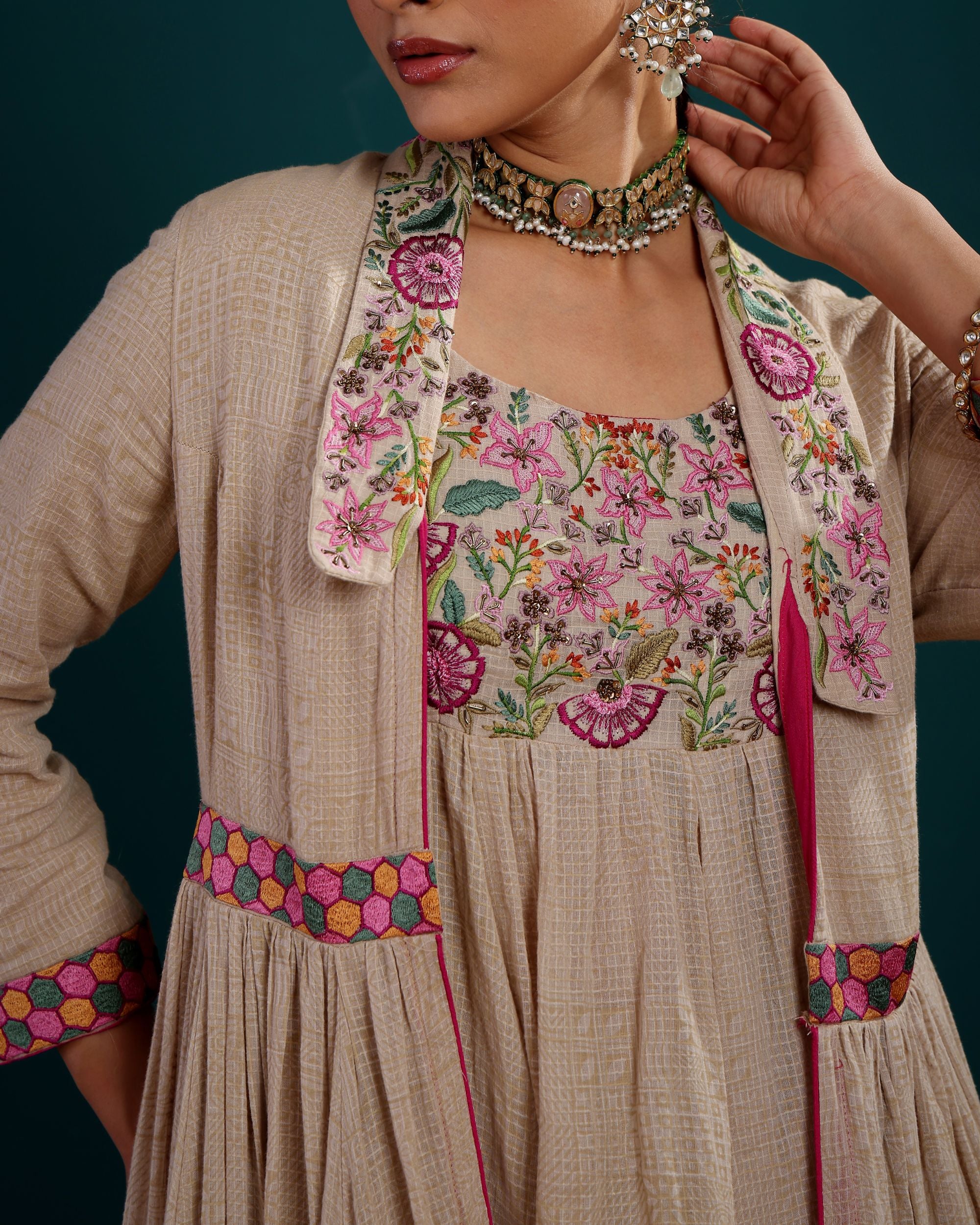 LONG EMBROIDERED KALI JACKET WITH EMBROIDERED KEDIA AND PANT