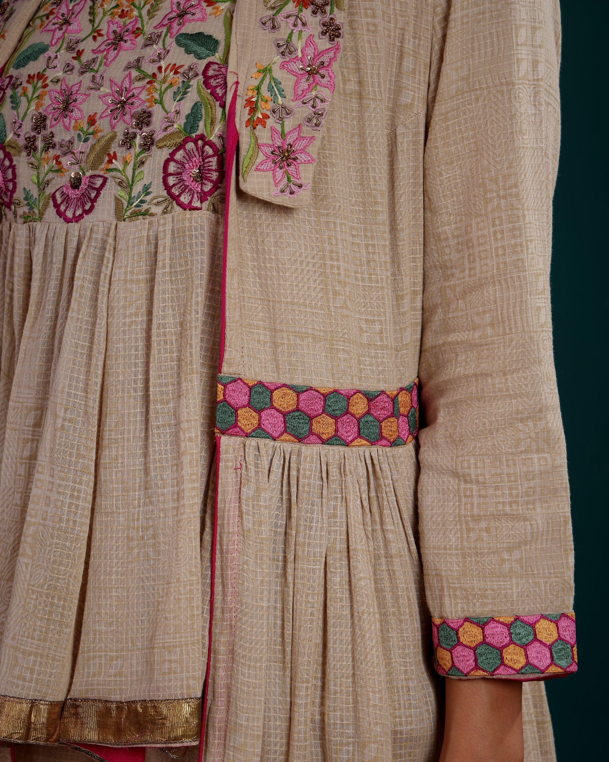 LONG EMBROIDERED KALI JACKET WITH EMBROIDERED KEDIA AND PANT