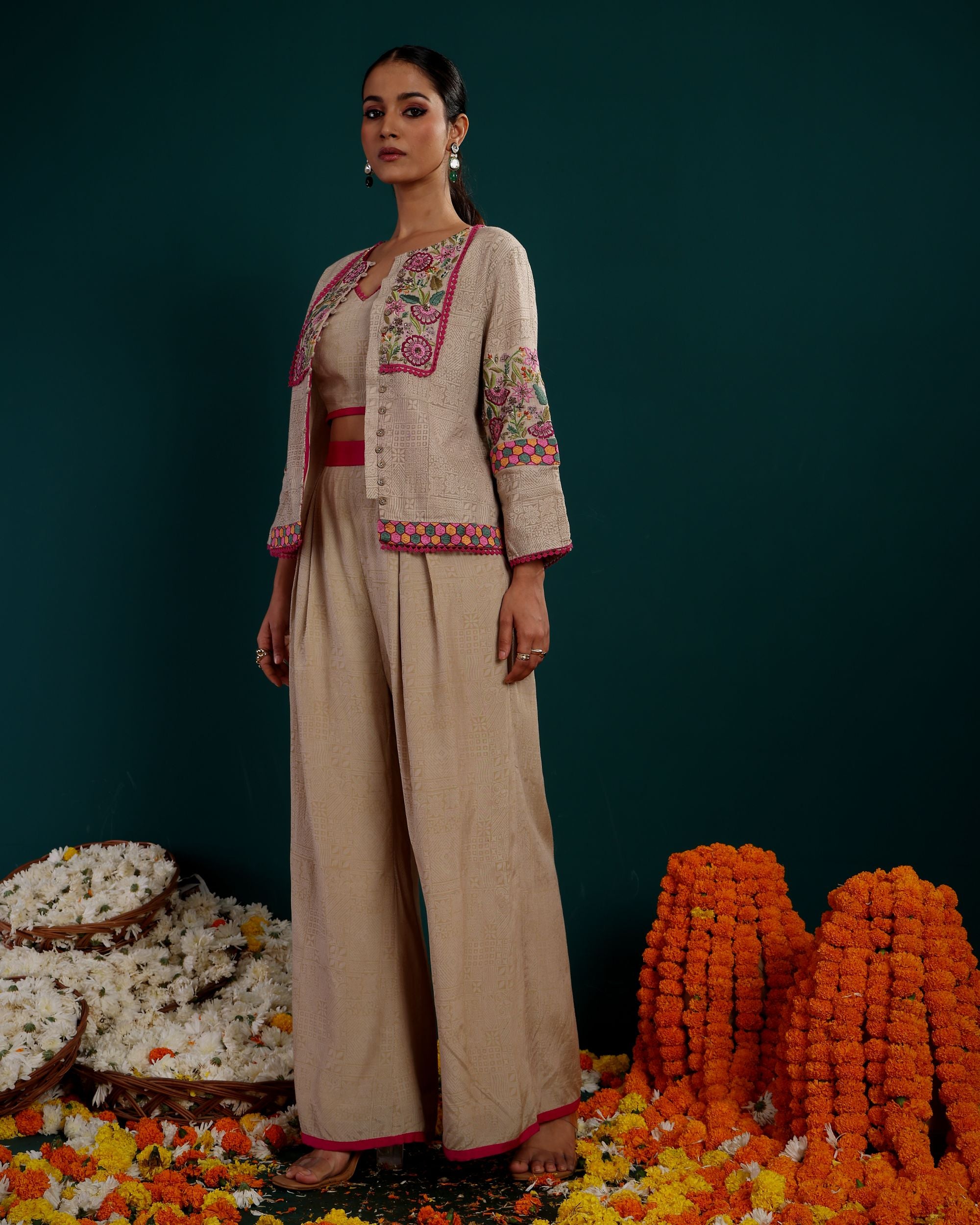 EMBROIDERED SHORT JACKET WITH PLAZZO AND INNER
