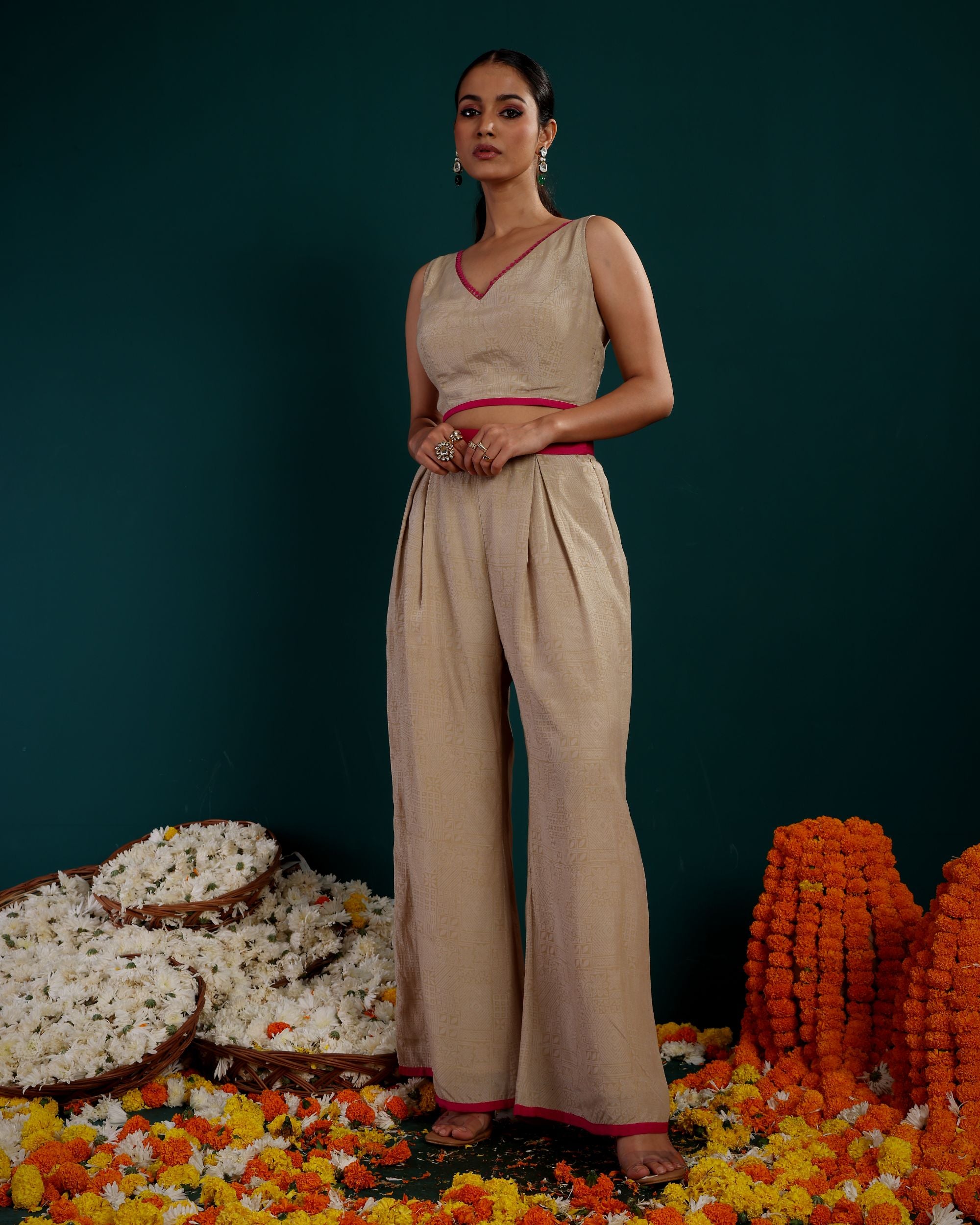 EMBROIDERED SHORT JACKET WITH PLAZZO AND INNER