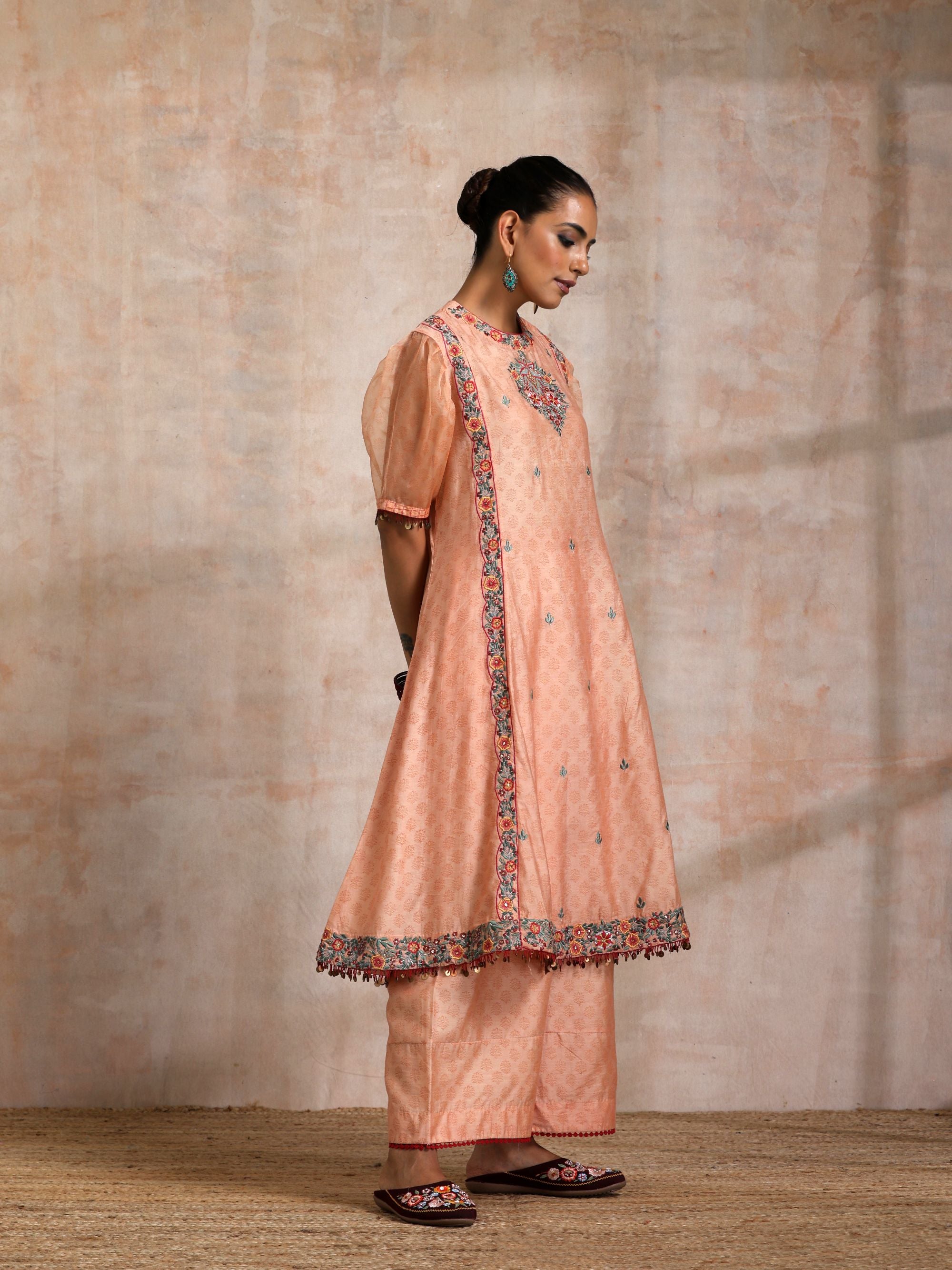 KESARI CHANDERI KURTA WITH EMBROIDERED FRONT AND PUFFED ORGANZA SLEEVES