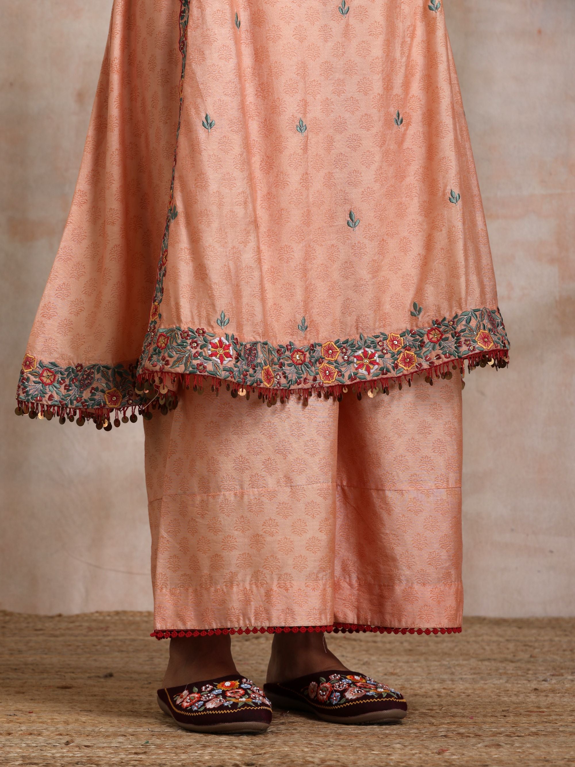 KESARI CHANDERI KURTA WITH EMBROIDERED FRONT AND PUFFED ORGANZA SLEEVES