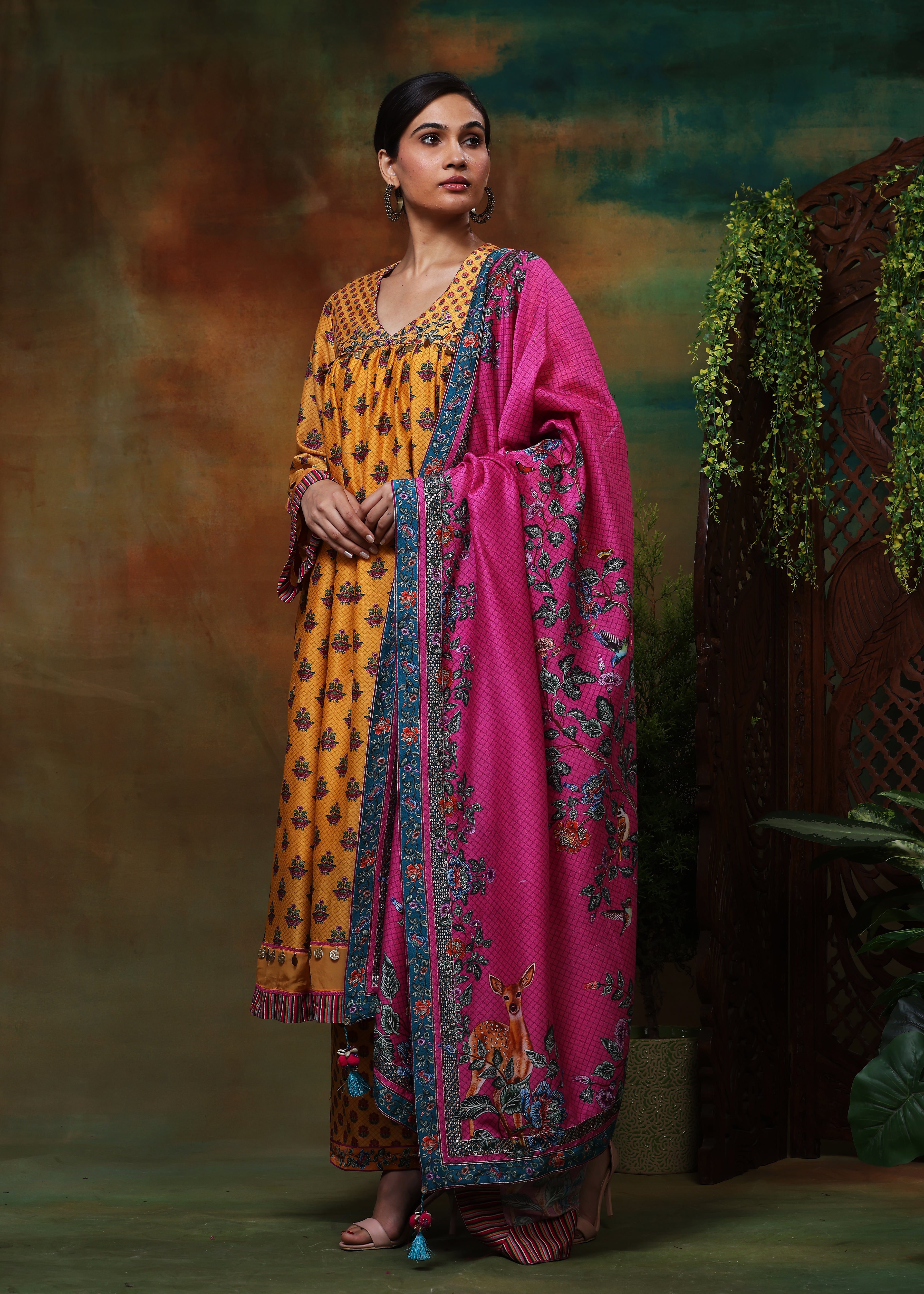 GULABI SITARA DUPATTA