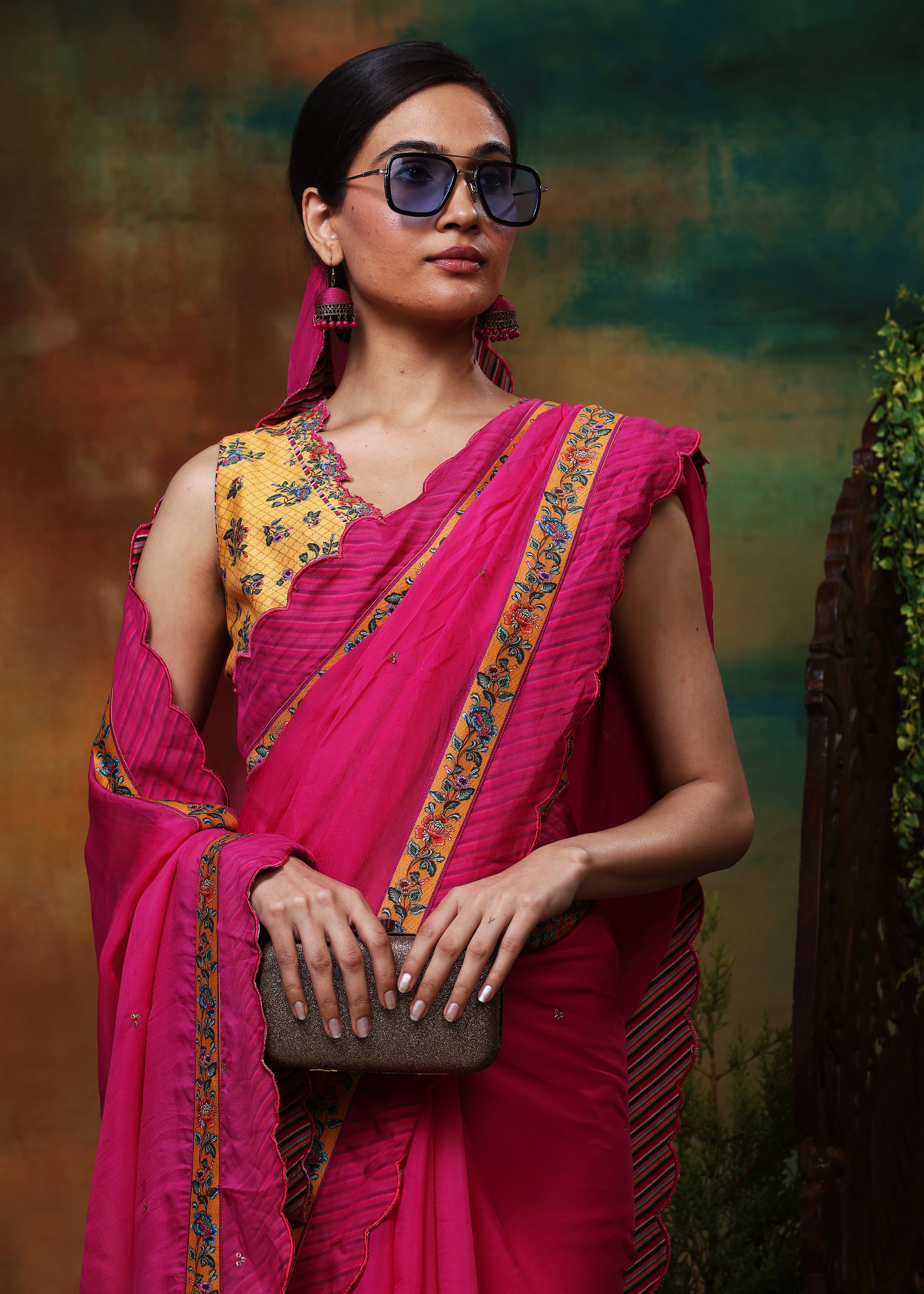 GULABI SITARA SAREE SET